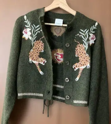 LILY BROWN 케이타 마루야마 자수 가디건