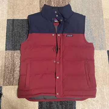 파타고니아 다운 베스트 M 사이즈