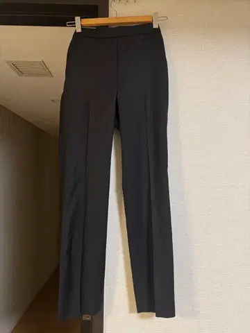 Theory treeca 풀온 팬츠 sleek flannel 블랙