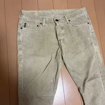 Abercrombie & Fitch 베이지 코듀로이 치노 팬츠