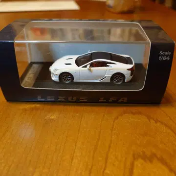렉서스 LFA 화이트 1/64 미니카