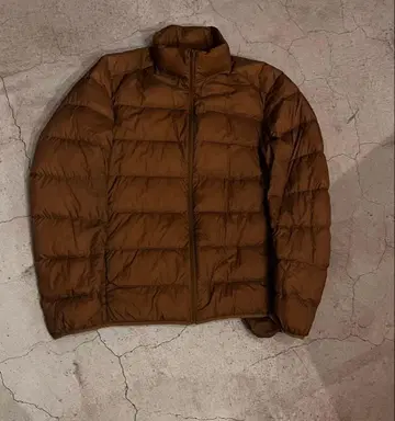 유니클로 울트라 라이트 다운 사이즈 L