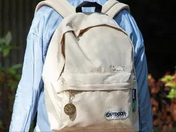 아웃도어 x 귀를 기울이면 백팩