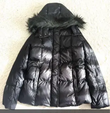 [ 새상품급 ] 유니클로 프리미엄 다운 자켓 Y2K 블랙 퍼