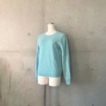 새상품급 유니클로 UNIQLO 캐시미어 100% 크루넥 니트 민트 M