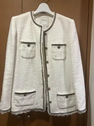 화이트 노카라 트위드 자켓