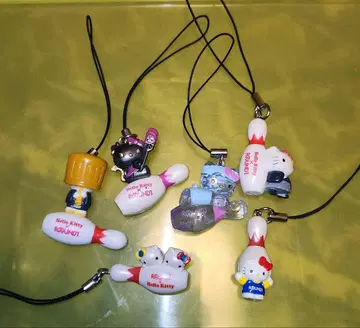 헬로키티 ROUND1 콜라보 스트랩 6개 세트