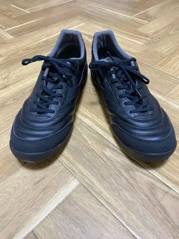 한 번 착용 미즈노 모렐리아 트레이닝화 27cm