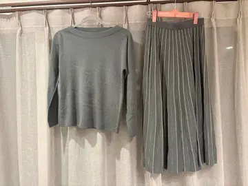 스트로베리 필드 셋업 긴팔 플리츠 스커트 니트