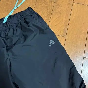 미사용 adidas 트레이닝 팬츠