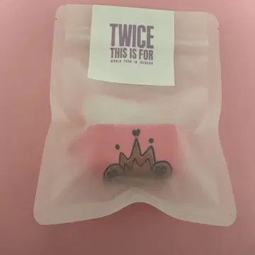 TWICE AirPods Pro2 모모 고안 굿즈