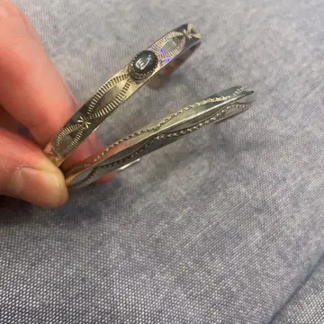 실버 925 엠보싱 가공 뱅글 2세트 팔찌