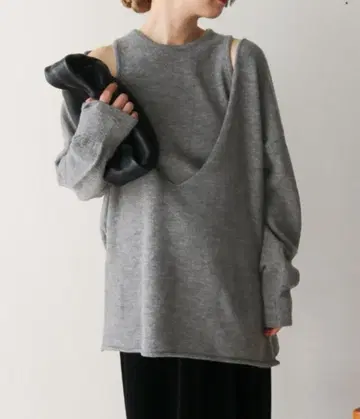 미사용 새상품 SELECTMOCA 레이어드 딥 V넥 루즈 니트 세트