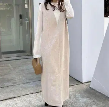 새상품급 CAPRICIEUX LEMAGE 뒤 V 뷔스티에 원피스 베이지