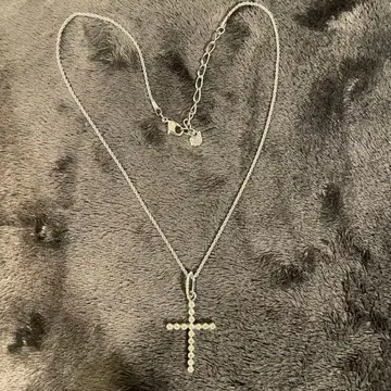 스와로브스키 스톤 크로스 펜던트 목걸이