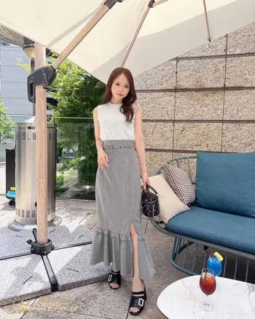 미셸 마카롱 깅엄 체크 롱 스커트