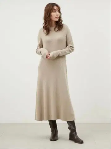 [ 새상품급 ] 미라 오웬 니트 원피스