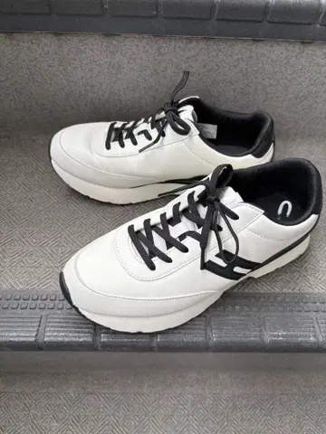 호킨스 스니커즈 24.0