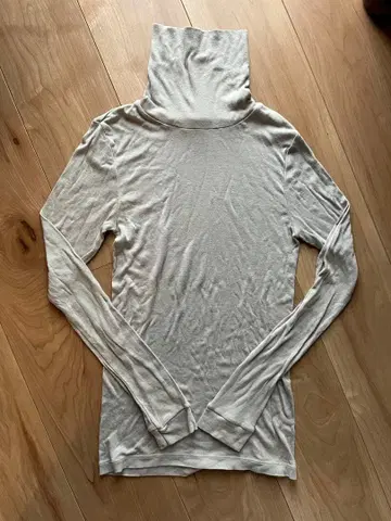 sacre 사클레 라이트 그레이 터틀넥 긴팔 상의 M