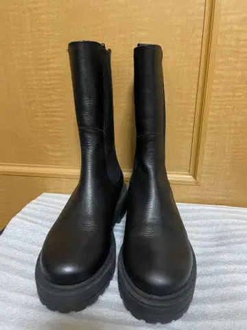 뷰티앤유스 가죽 미들 사이드 고어 부츠 37 블랙