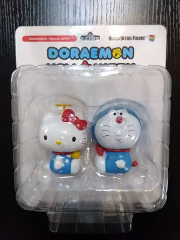 UDF DORAEMON meets HELLO KITTY DORAEMON