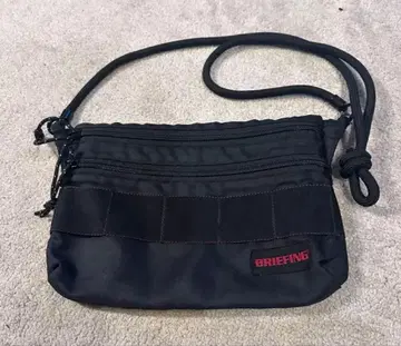BRIEFING 블랙 숄더백 사코슈