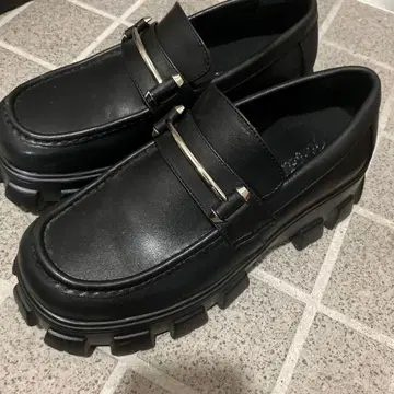 통굽 블록 로퍼