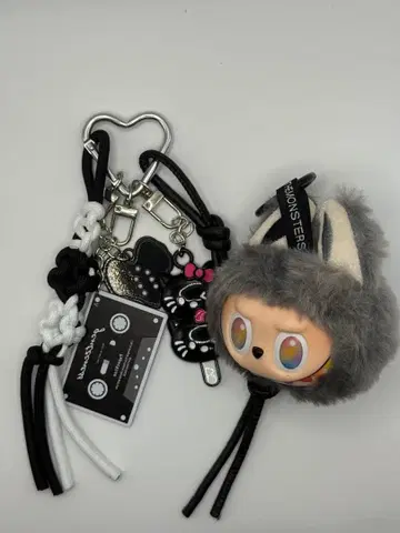 러브브 페이스 키링