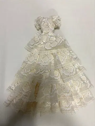 패션 로열티 드레스 포피 후드티 미사키 제니에게도