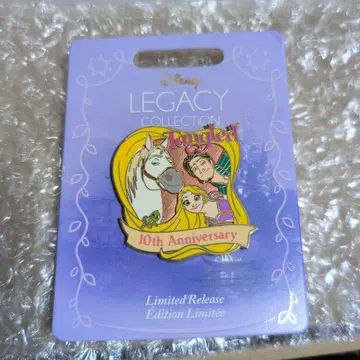 라푼젤 10주년 기념 핀 배지