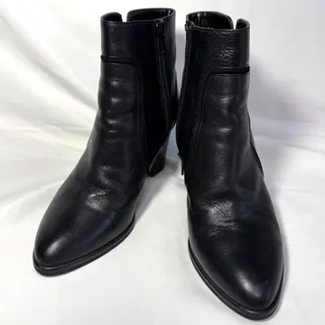 [ 새상품급 ] DIANA 숏부츠 블랙 부티 22cm