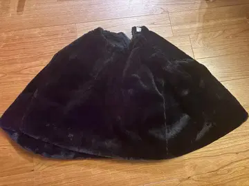 미사용품 TOO 인조 모피 판초 블랙