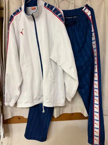 레어 푸마 저지 상하의 셋업 화이트 블루 레드