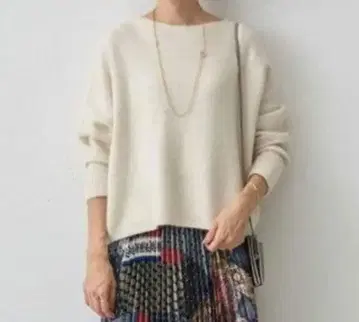 BEARDSLEY 비어즐리 울 돌먼 니트 화이트