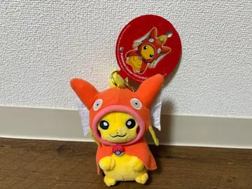 [택 포함] 판초 피카츄 코이킹 봉제 인형 키링