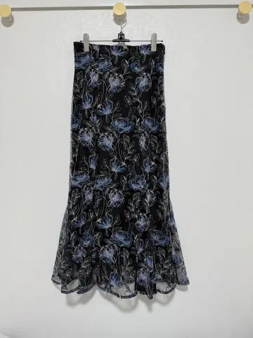 LILY BROWN 릴리 브라운 머메이드 스커트