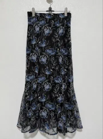 LILY BROWN 릴리 브라운 머메이드 스커트