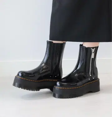 닥터마틴 2976 MAX 첼시 부츠 통굽 새상품급 25cm