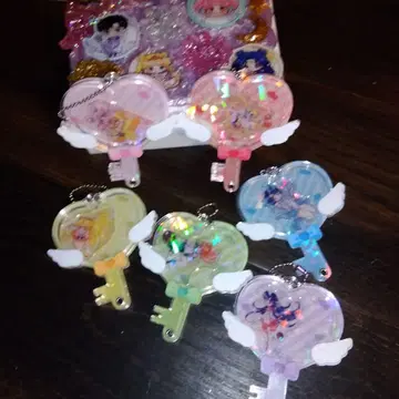 세일러문 샤카샤카 키링