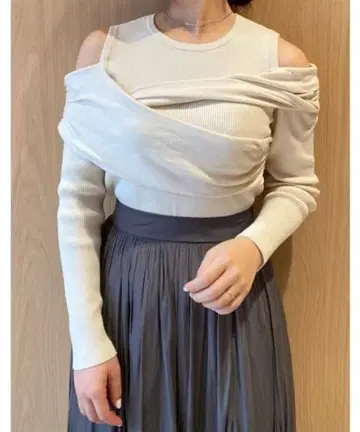 SNIDEL 아지메 크로스 디자인 리브 니트 화이트