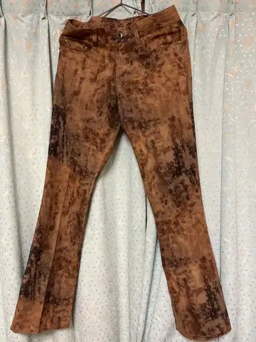 브라운 슬림핏 데님 팬츠