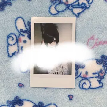 젤라 미나기 폴라로이드