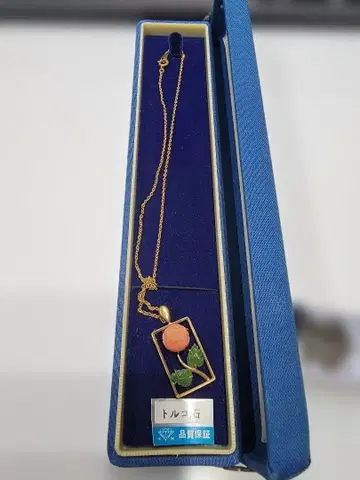 플라워 모티브 목걸이