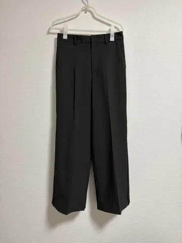 그레이 와이드 팬츠 사이드 장식