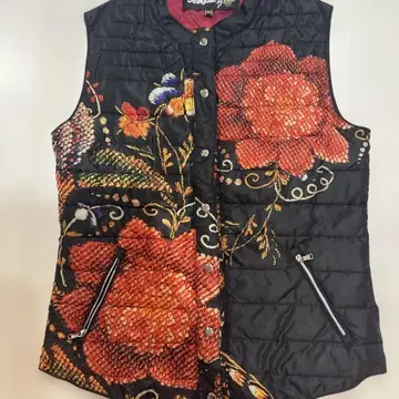 Desigual 꽃무늬 다운 베스트 사이즈 38