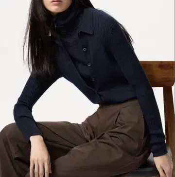 새상품급 UNIQLO 메리노 리브 폴로 가디건 M 사이즈 네이비