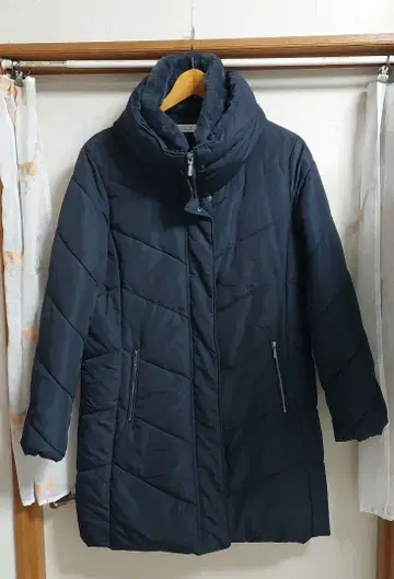 네이비 퀼팅 다운 자켓