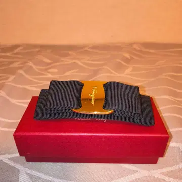 새상품급 살바토레 페라가모 리본 머리핀 다크 브라운 바라