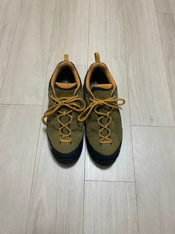 몽벨 크래그 스텝퍼 28 고어텍스 트레일 그리퍼 단종