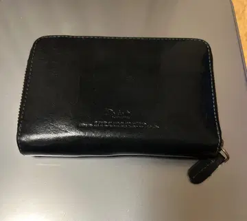 다코타 가우디 블랙